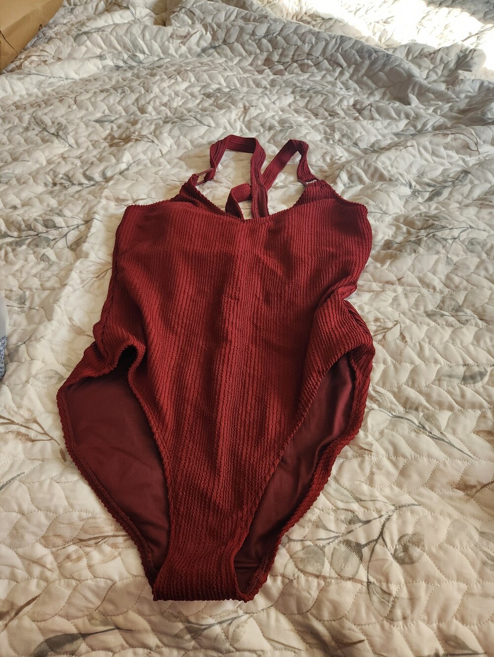 Old Navy Ribbed One-Piece Swimsuit in Burgundy Red